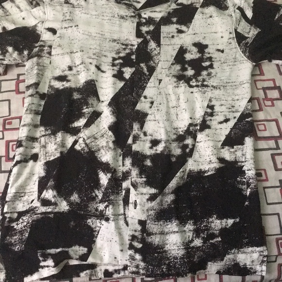 Shirt black and white - Picture 2 of 4